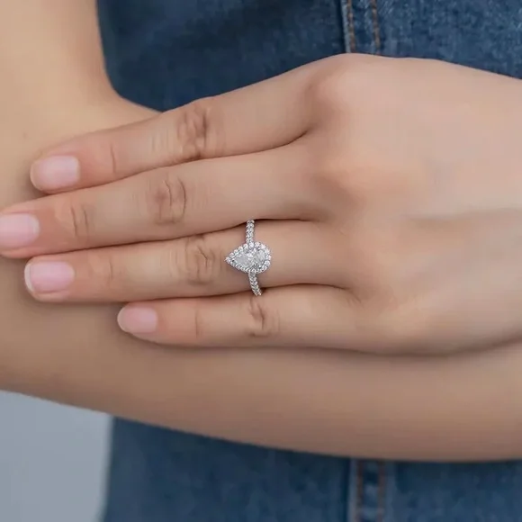Pear cut Moissanite Halo Ring 1.5ct